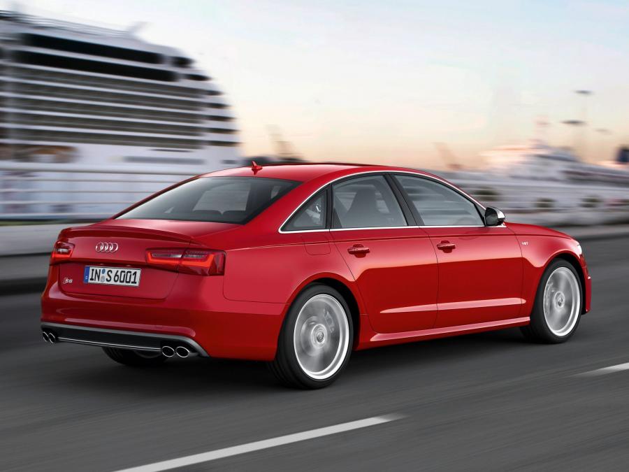  Audi S6 Sedan (4G, C7) 2012 года  (WW) (фото 7 из 30)